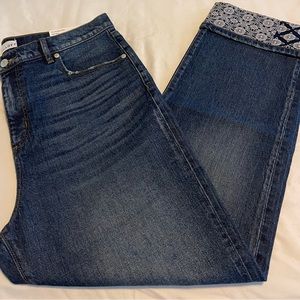 NEVER WORN, LOFT Jeans size 31. High Rise Straight Crop.